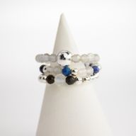 Ensemble de bagues Esprit de Nymphe – Aurore boréale – Lapis-lazuli, labradorite, opalite, fluorite et obsidienne noire Ancient Wisdom Giftware Supplier