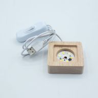 Socle LED USB Carré en Bois 6 cm – Blanc Froid/Chaud/Jour