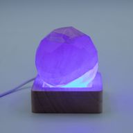 Socle LED USB Carré en Bois 6 cm – Multicolore