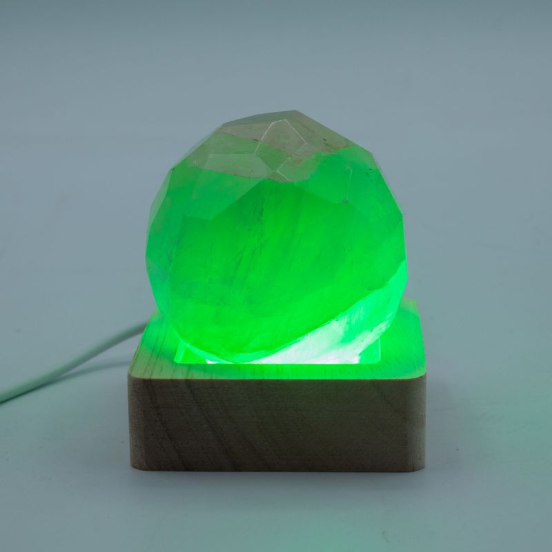 Socle LED USB Carré en Bois 6 cm – Multicolore