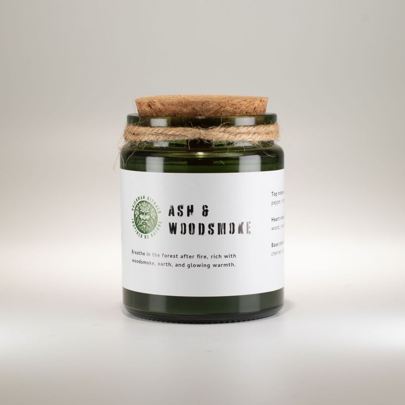 Bougie Greenman en cire de soja à mèche en bois - Cendre et fumée de bois