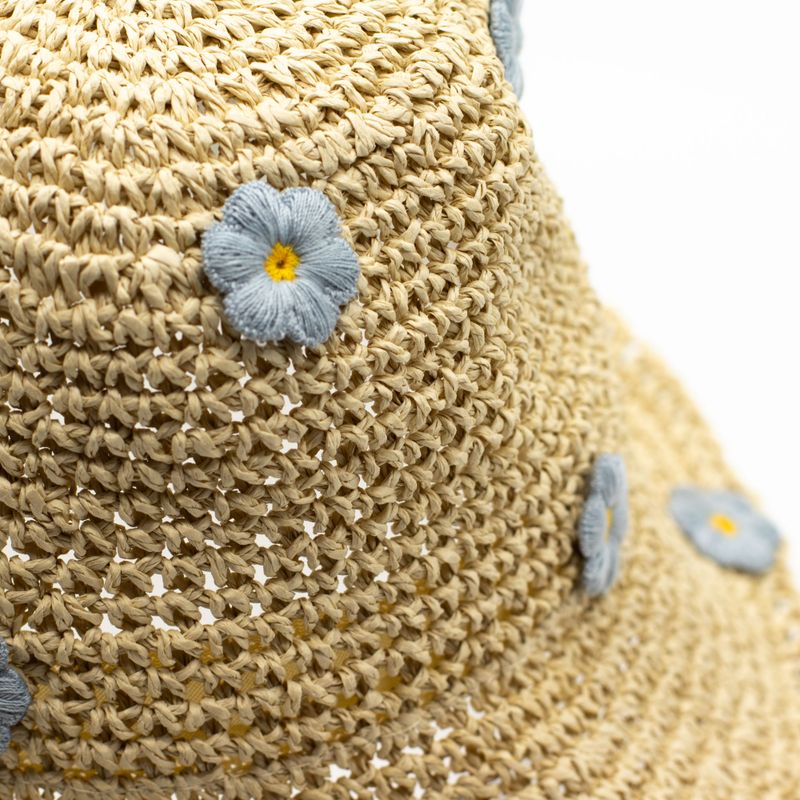 Nomad Sari Chapeau de soleil en paille souple - Fleurs beige et bleues