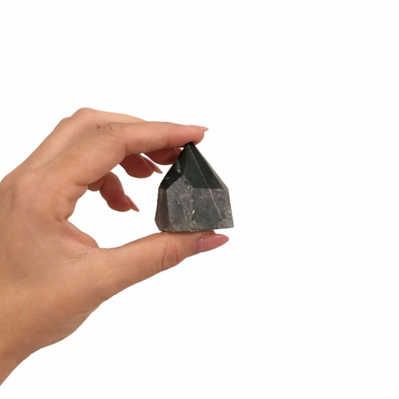 Pointes polies en pierres précieuses en vrac - Aventurine verte (environ 5 à 6 pièces)
