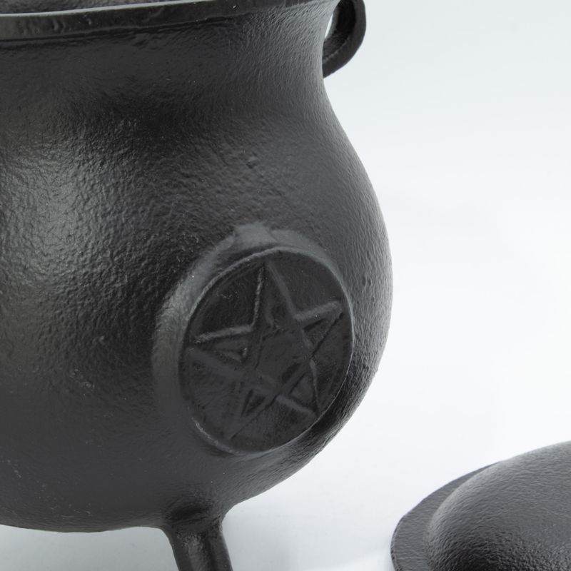 Chaudron en fonte extra grand avec pentagone 23x18 cm (au moins 4 kg)
