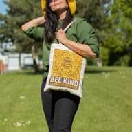 Sac cabas Iconic Toni - Bee Kind (42 × 30 cm) - Naturel 10 oz