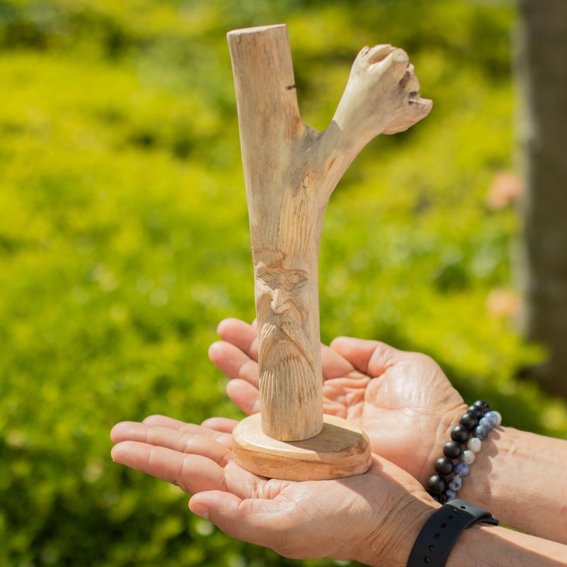 Sculpture en bois parasite naturel - Greenman