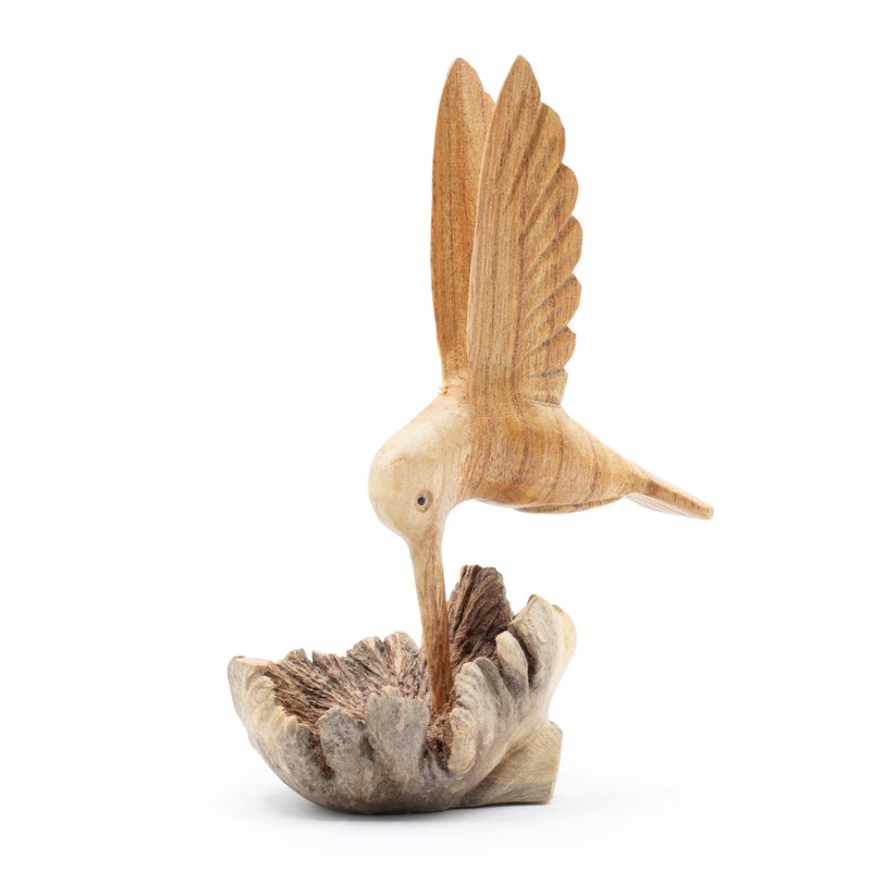 Sculpture Artisanale en Bois Parasite – Colibri Butinant