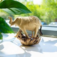 Sculpture en bois artisanale - Éléphant marchant