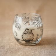 Bougie Illustrée en Verre – Collection Dessinée par la Flamme – Petit Modèle