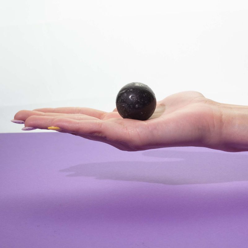 Gemmes Assorties en Présentoir Prêt à la Vente – Tourmaline Noire