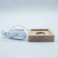 Socle LED USB Carré en Bois 8 cm – Multicolore