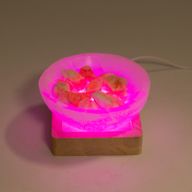 Socle LED USB Carré en Bois 8 cm – Multicolore