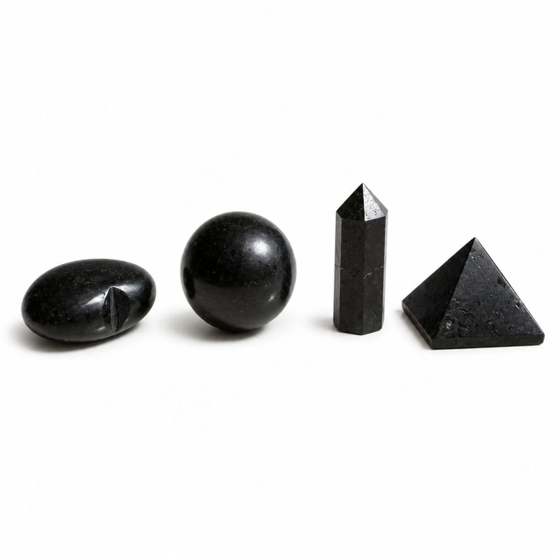 Gemmes Assorties en Présentoir Prêt à la Vente – Tourmaline Noire
