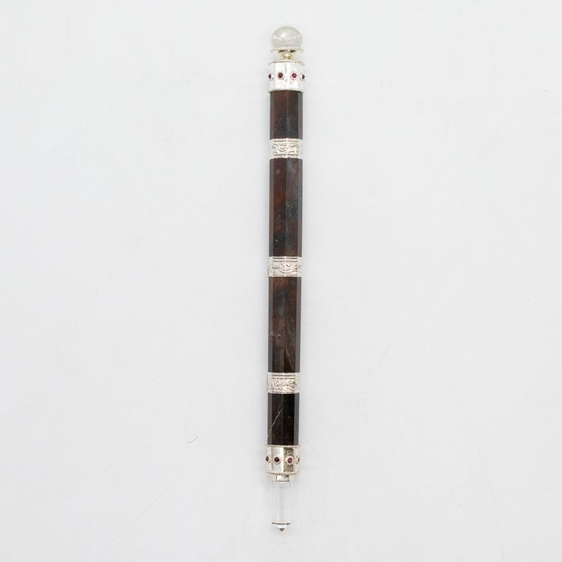 Baguette Bloodroot Souveraine – Extra-long – jaspe fantaisie magique – haut de boule de cristal – 26 cm