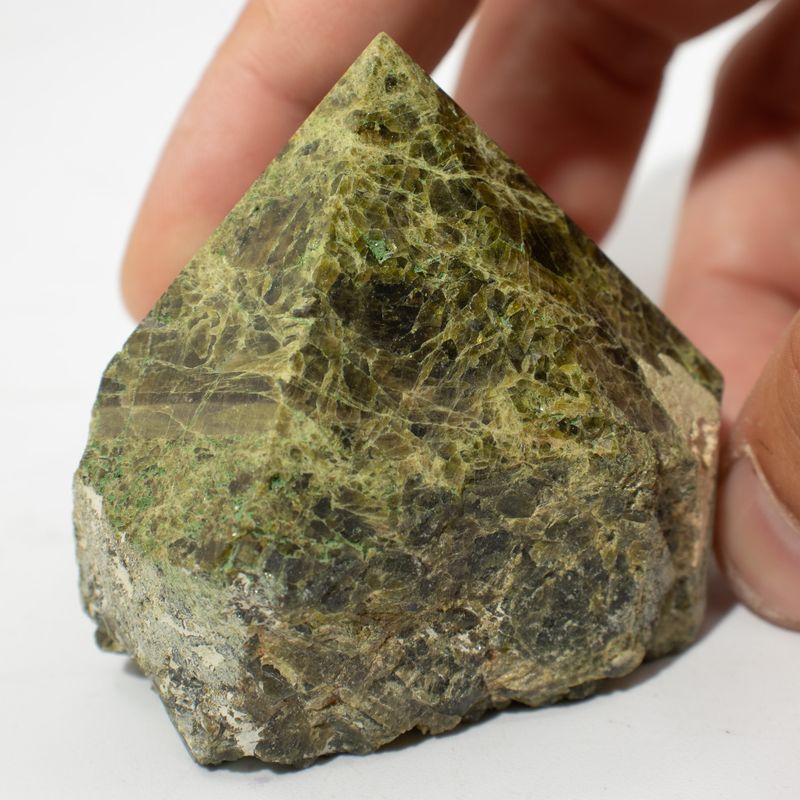 Pointes polies de pierres précieuses en vrac - Épidote, qualité A (environ 5-6 pièces)