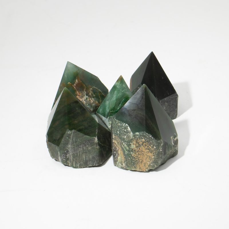 Pointes polies en pierres précieuses en vrac - Aventurine verte (environ 5 à 6 pièces)