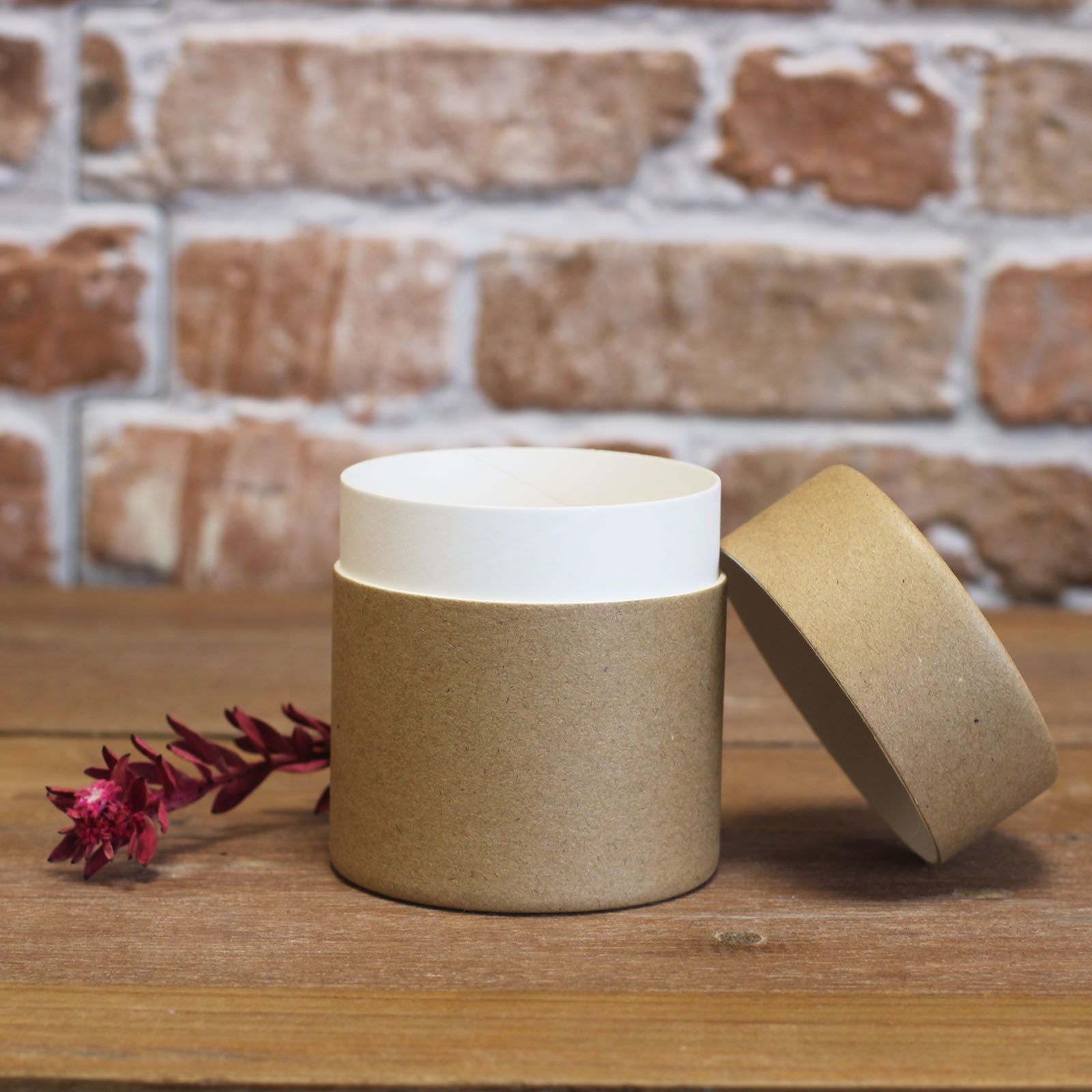 Tube en carton vide de kraft brun