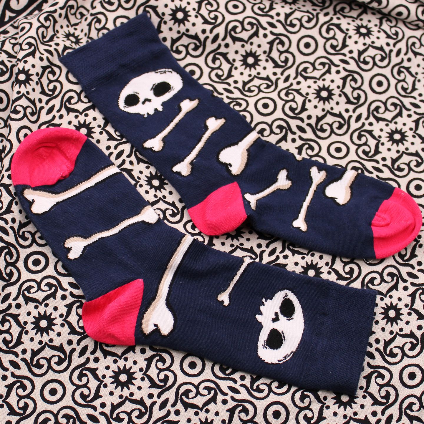 Chaussettes en Bambou Hop Hare – Motifs Mystiques & Dépareillés