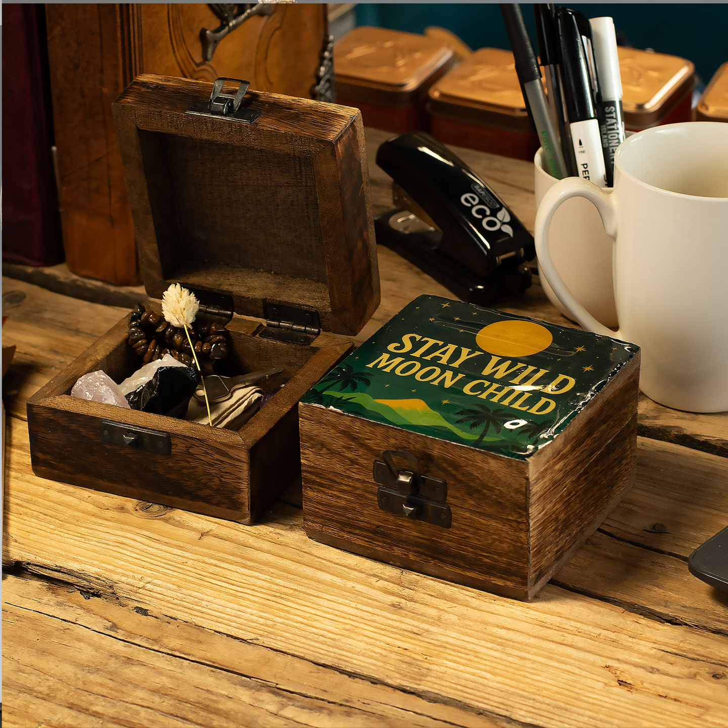Boîte en Bois Émaillé