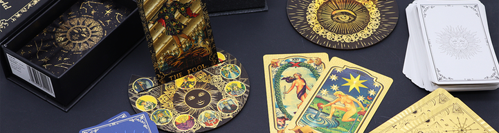 Coffret cadeau de cartes de tarot à feuilles rubis dans une boîte rose - avec livret