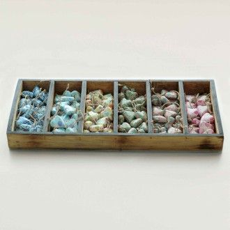 144 petits cœurs décoratifs en bois avec socle gratuit