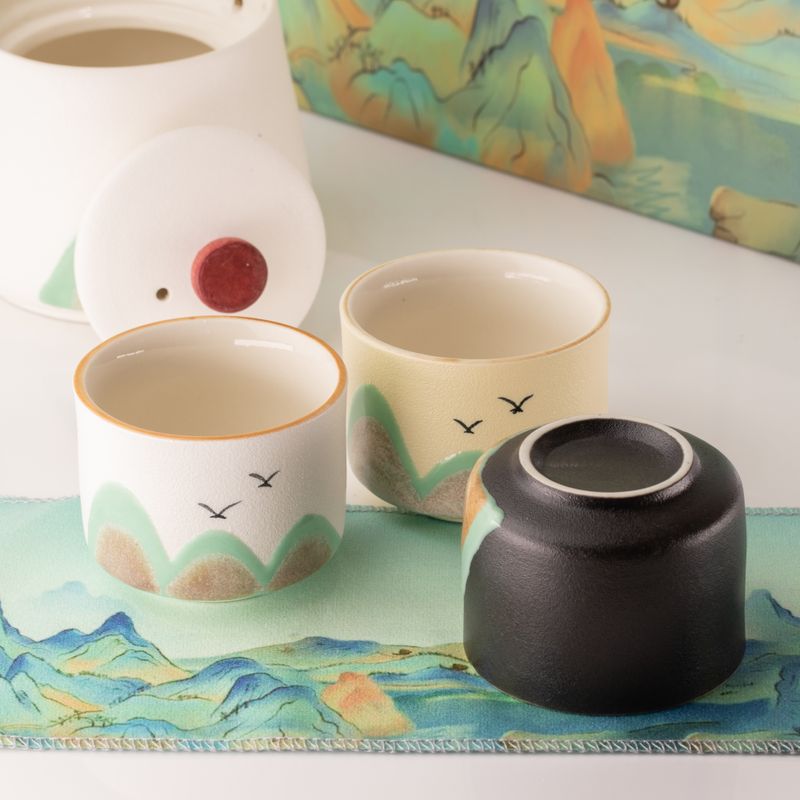 Mille milles - Service à thé - Quatre tasses - linge cérémoniel et poignée en bambou