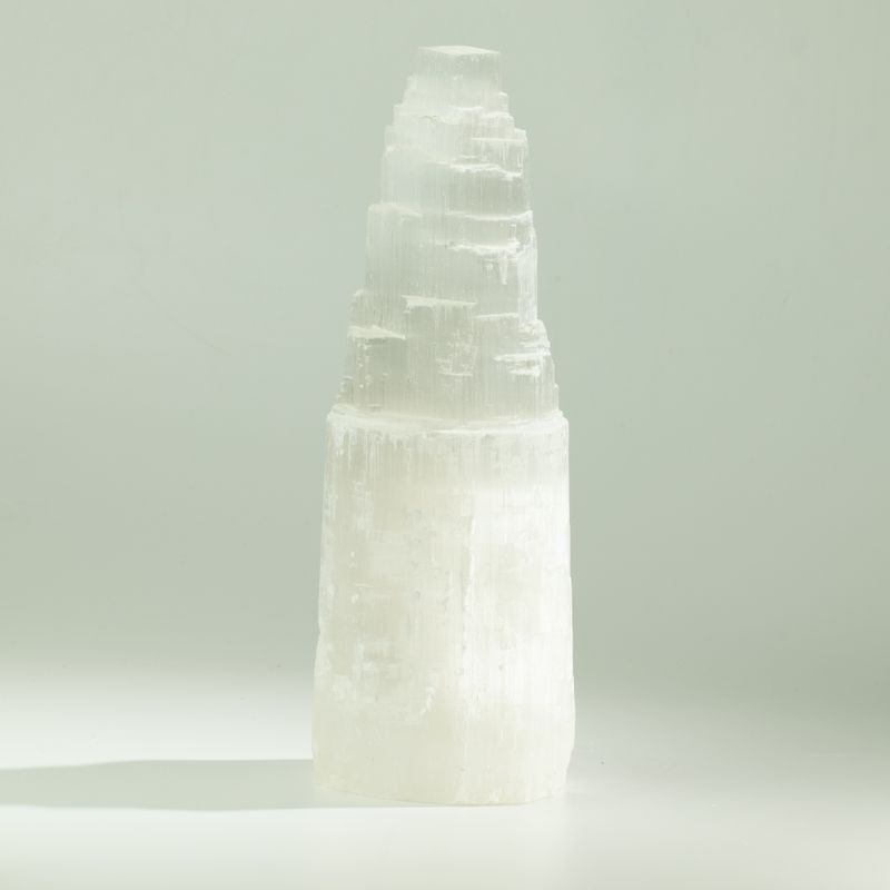 Lampe de tour en sélénite naturelle - 25 cm