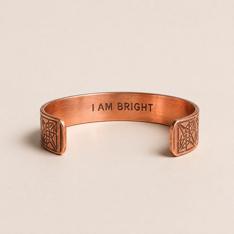 Bracelets en cuivre massif avec gravures d'affirmations (assortis)