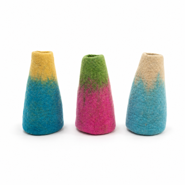 Vases de fleurs en feutrine (3 modèles assortis)