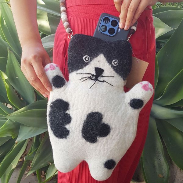 Stacy le chat plat sac feutré