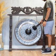 Grand gong sur socle antique brun - 80 cm - noir - motif