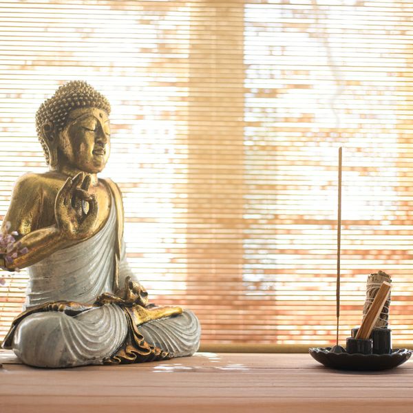 Bouddha blanc et doré - très grand 30 cm - Namaste (Bienvenue)