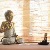 Buddha blanc et doré - Très grand 40 cm - Abhaya Mudra (Pas de peur)