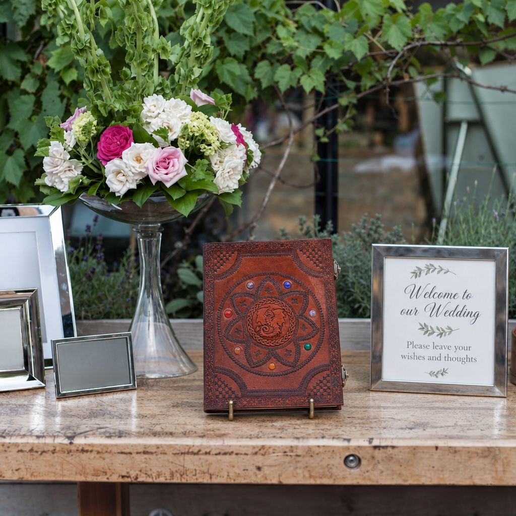 Carnets & Journaux en Cuir Artisanaux