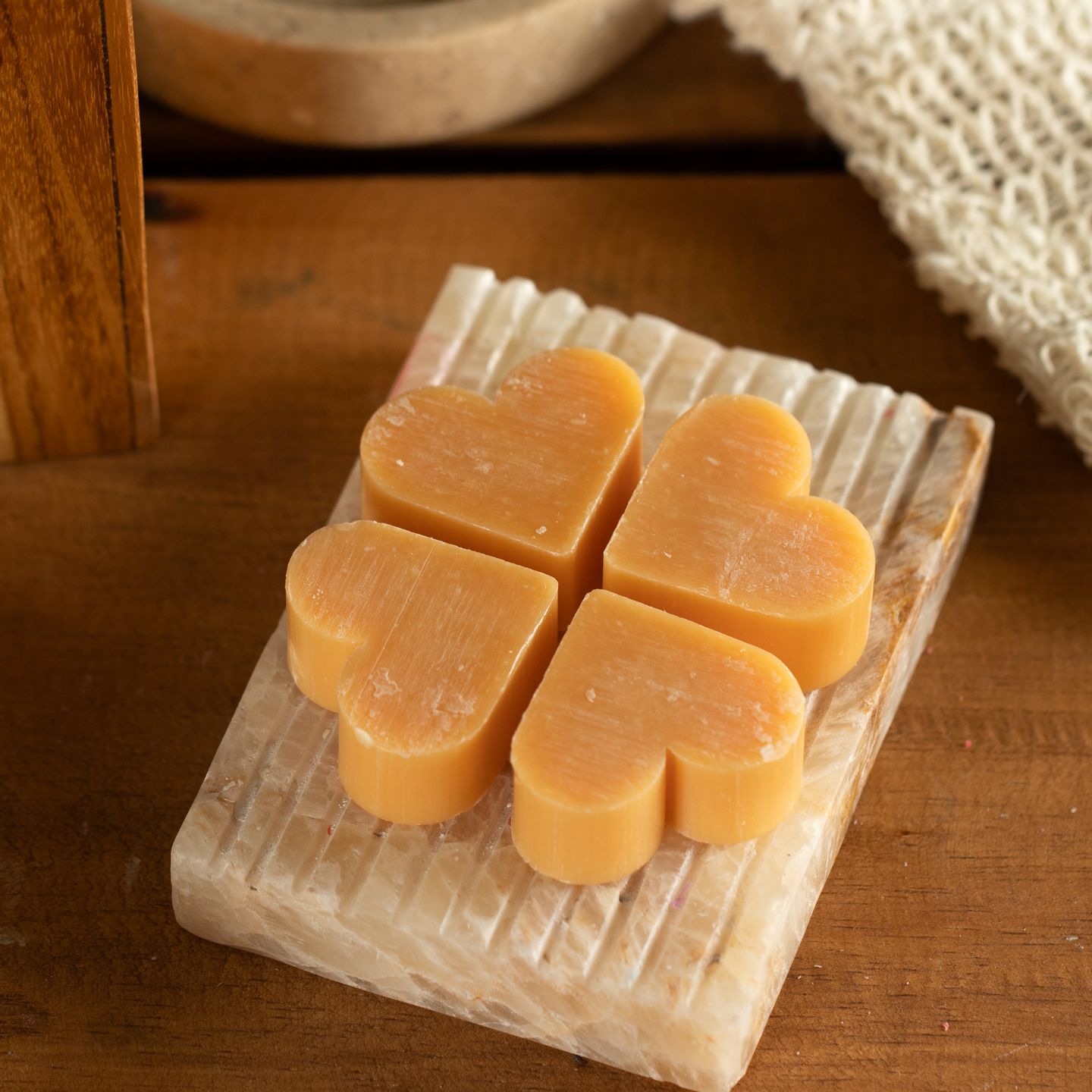 Mini Cœurs de Savon Artisanaux – Lot d'environ 100 pièces