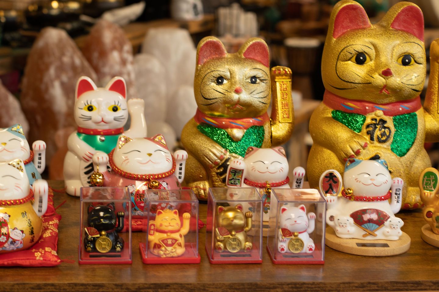 Chats Chinois Porte-Bonheur Maneki Neko