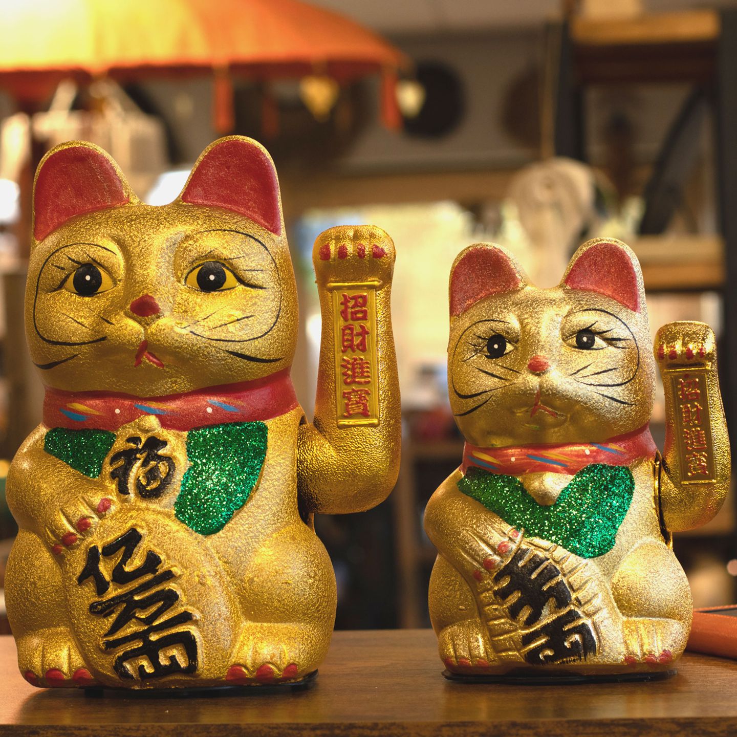 Chats Chinois Porte-Bonheur Maneki Neko