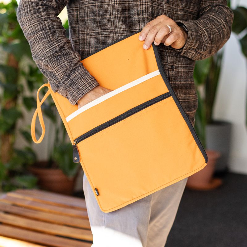 Grande pochette pour ordinateur portable en toile – Orange
