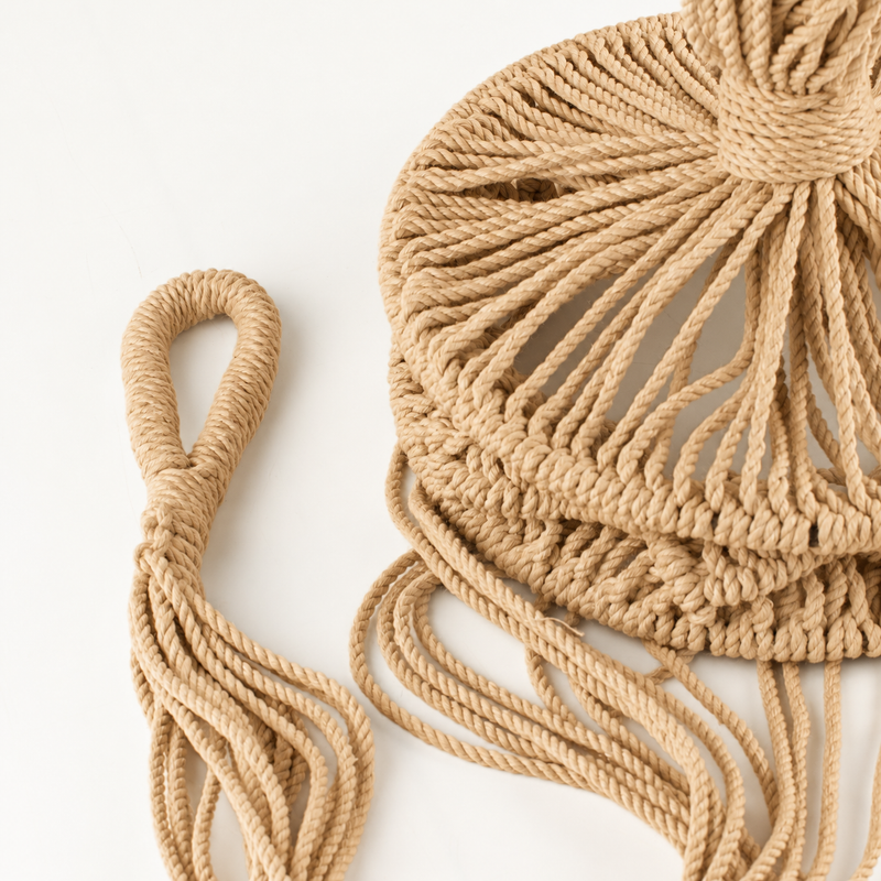 Grand Porte-Pot en Macramé - Camel