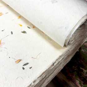 10x Papier artisanal Lokta A4 (30 feuilles) - Herbes Naturelles 20g