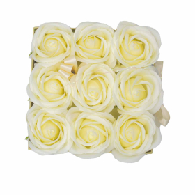 Bouquet cadeau de fleurs de savon - 9 roses crème - Carré