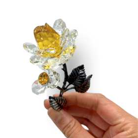 Rose de cristal avec tige argentée (jaune)