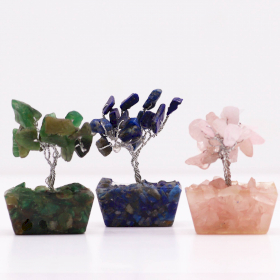 12x Mini Arbres de Gemmes sur Base d\'Orgonite - Mélange Assorti (15 pierres)