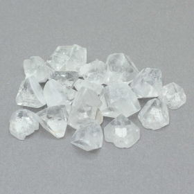 Pointes d\'Apophyllite Taille Moyenne (12-20mm) - 100g