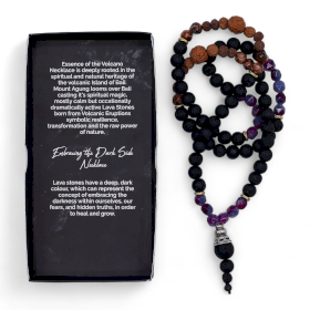 Collier Essence du Volcan – Embrasser le Côté Sombre