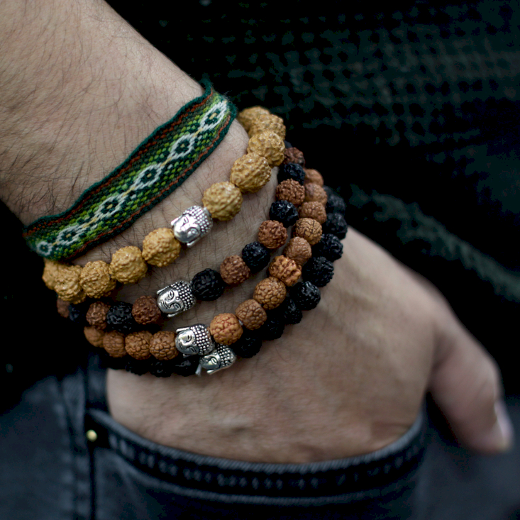Gamme grossiste de bracelets bouddha en perle de bois