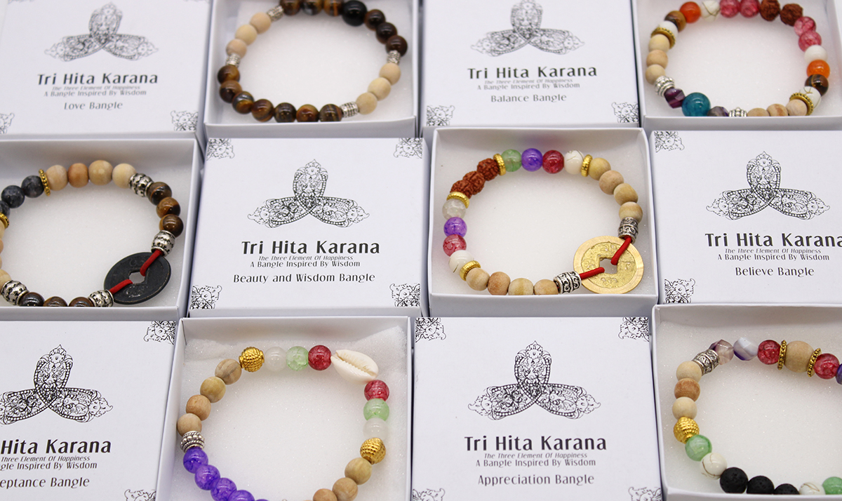 Gamme grossiste de bracelets indonésien traditionnaux