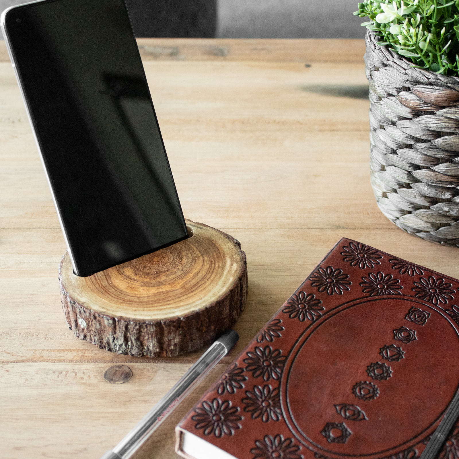 Vente en gros de support pour téléphone en bois naturel