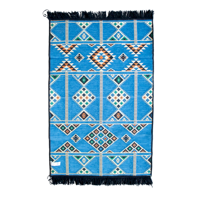 Commandez vos tapis Kilim en gros, chez AW Artisan France votre fournisseur grossiste en article de décoration