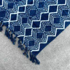 Commandez pour votre boutique ces plaids indigo faits à la main